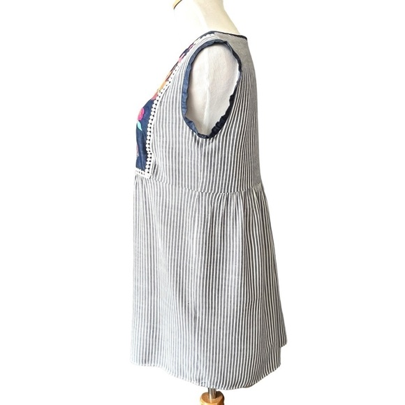 Andree by Unit Floral Embroidered Blue & White Striped Shrift Dress Size Medium - Picture 4 of 12